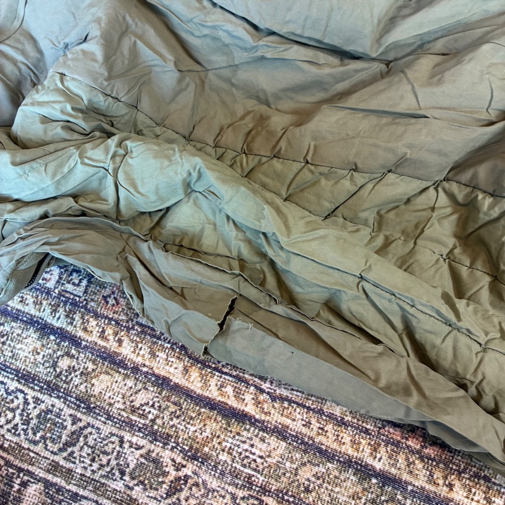 US Military Extreme Cold Weather Sleeping Bag Olive Drab Green Vintage Mummy Bag - Picture 7 of 16